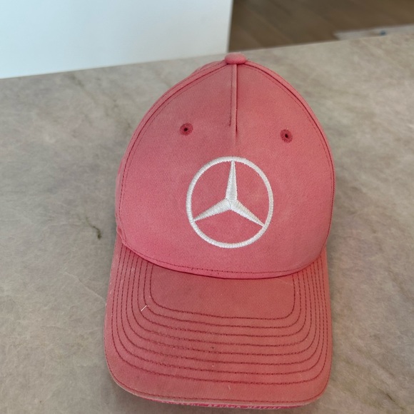 Mercedes- hat bundle - Picture 2 of 9